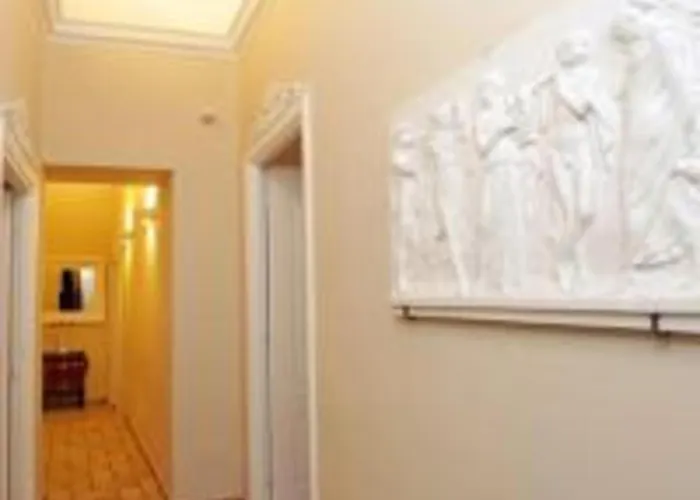 Madonna de' Monti Suites - Daplace Collection Roma